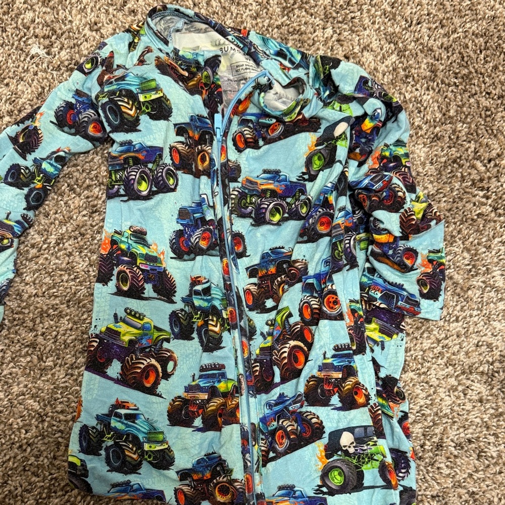 3t Monster truck zipper footie